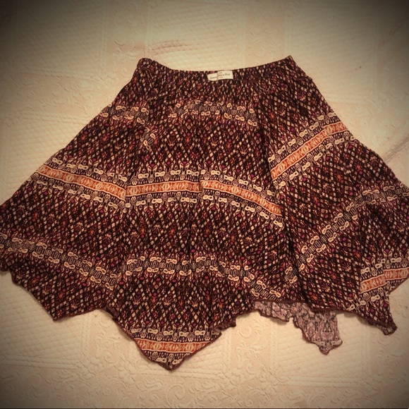 Burgundy, Pink, Cream Print, Handkerchief Skirt, by Abercrombie & Finch - Picture 2 of 4
